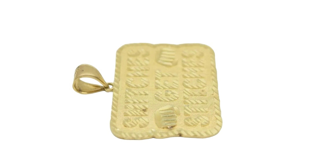 10K gold diamond-cut charm with "Snitches Get Stitches" quote – streetwear jewelry
