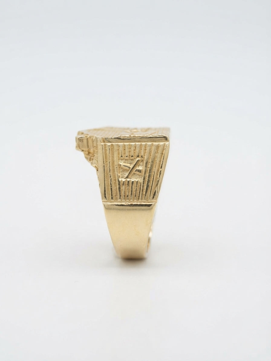 Detailed view of solid 10K gold Trap Ring in size 10
