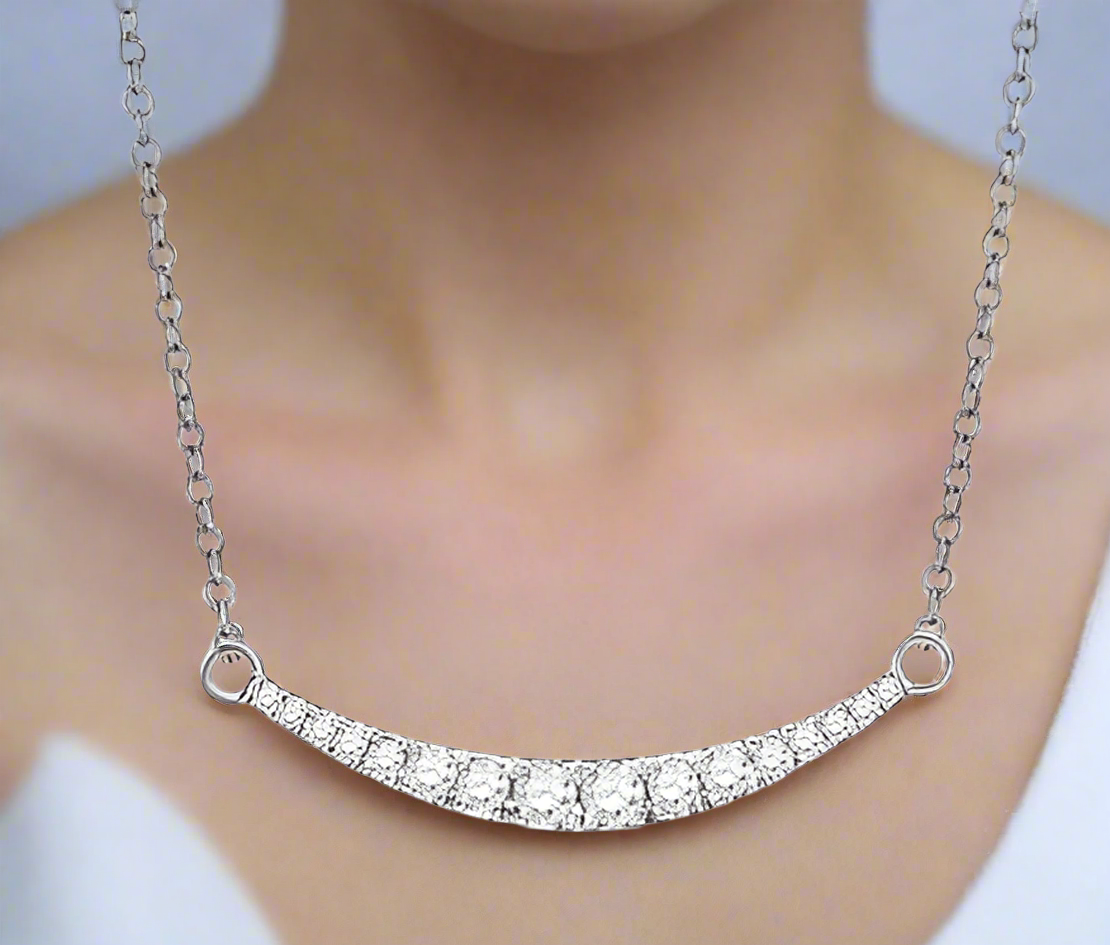 10K Diamond Curved Graduated Bar Pendant Necklace