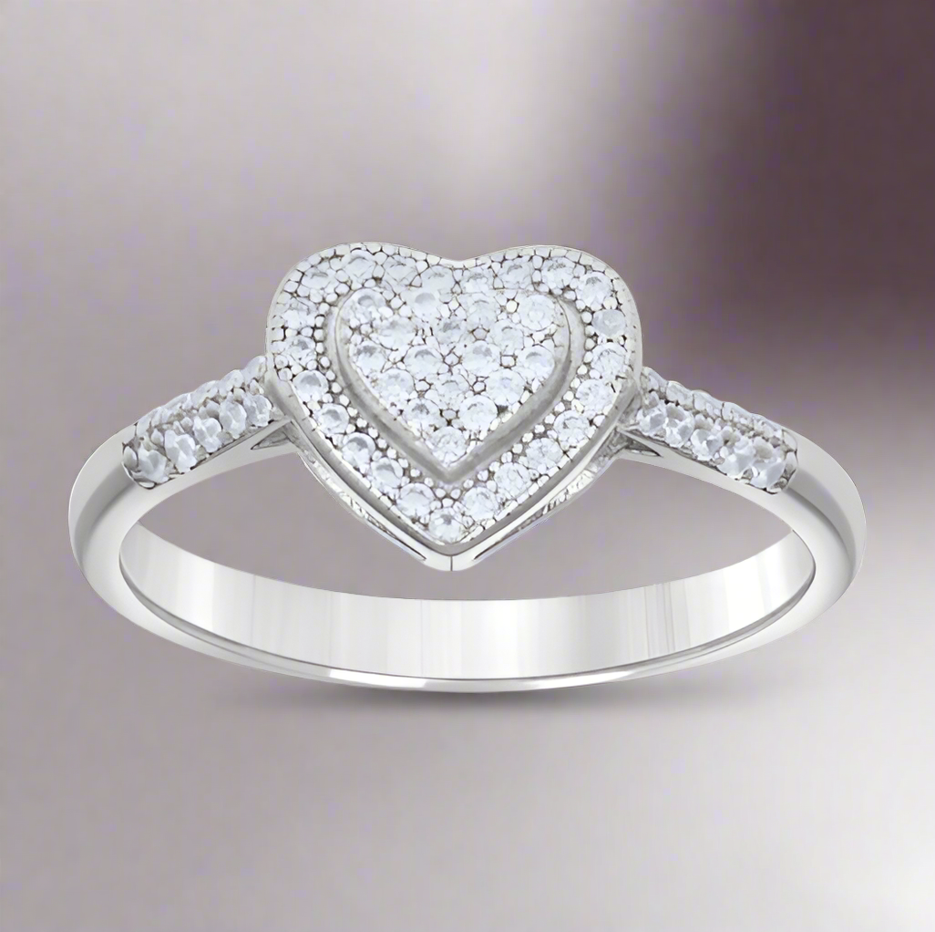 Sterling Silver Moissanite Heart 0.36 Cttw Ring
