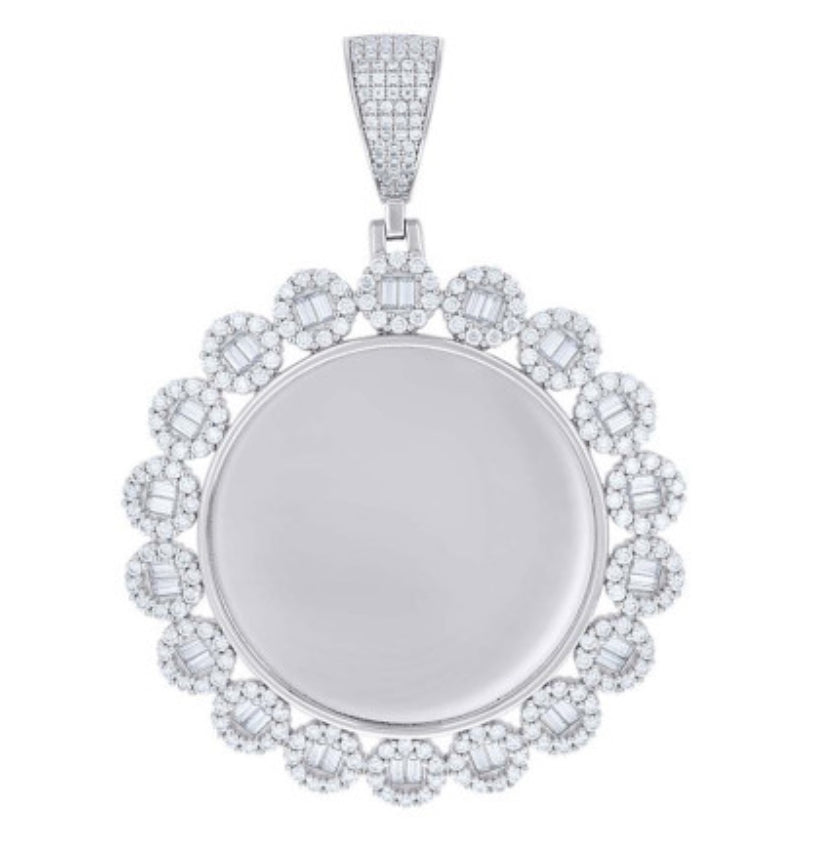 925 Sterling Silver Picture Moissanite Baguettes Pendant