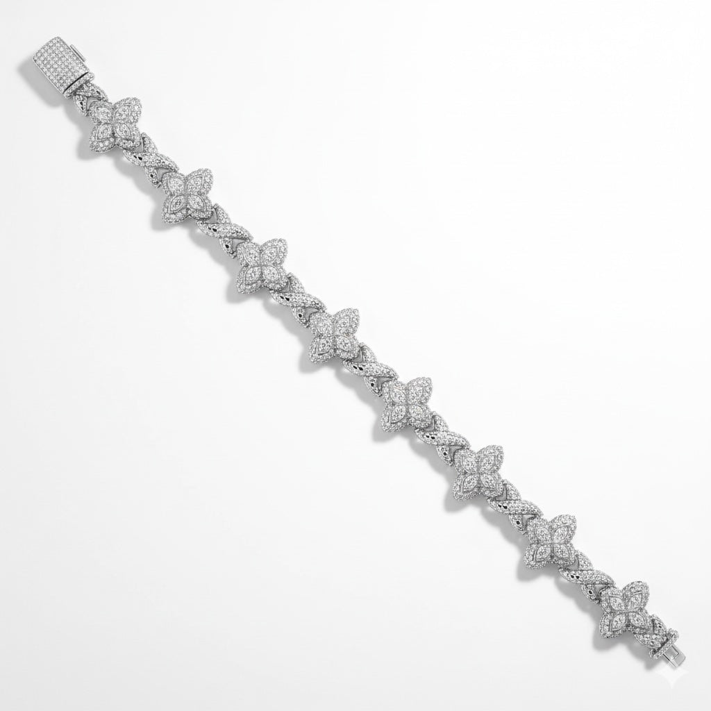 Luminous Clover Bracelet β Moissanite in 925 Silver