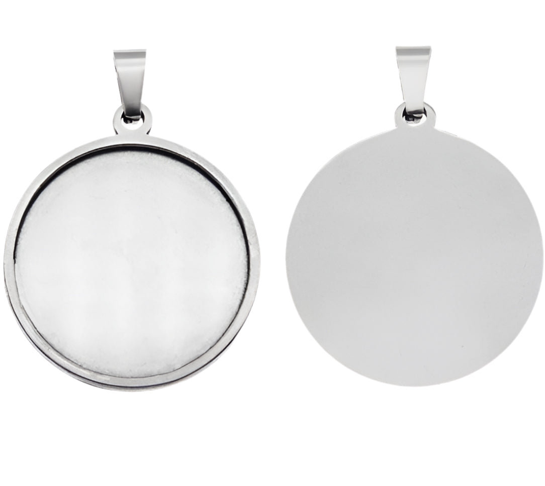 Unisex stainless steel pendant with photo engraving, chain not included