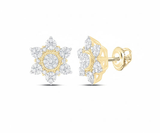 These flower earrings are made of natural diamonds set in 10k gold.
