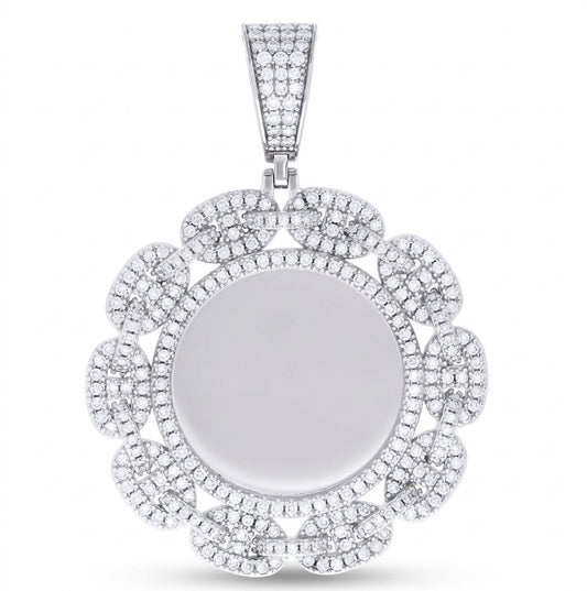 925 sterling silver pendant featuring brilliant round moissanite stones