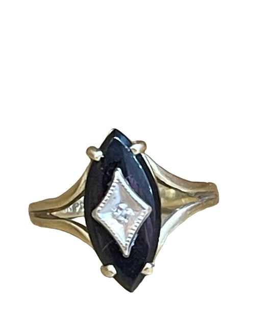 10K Vintage Black Onyx Split Shank Ring