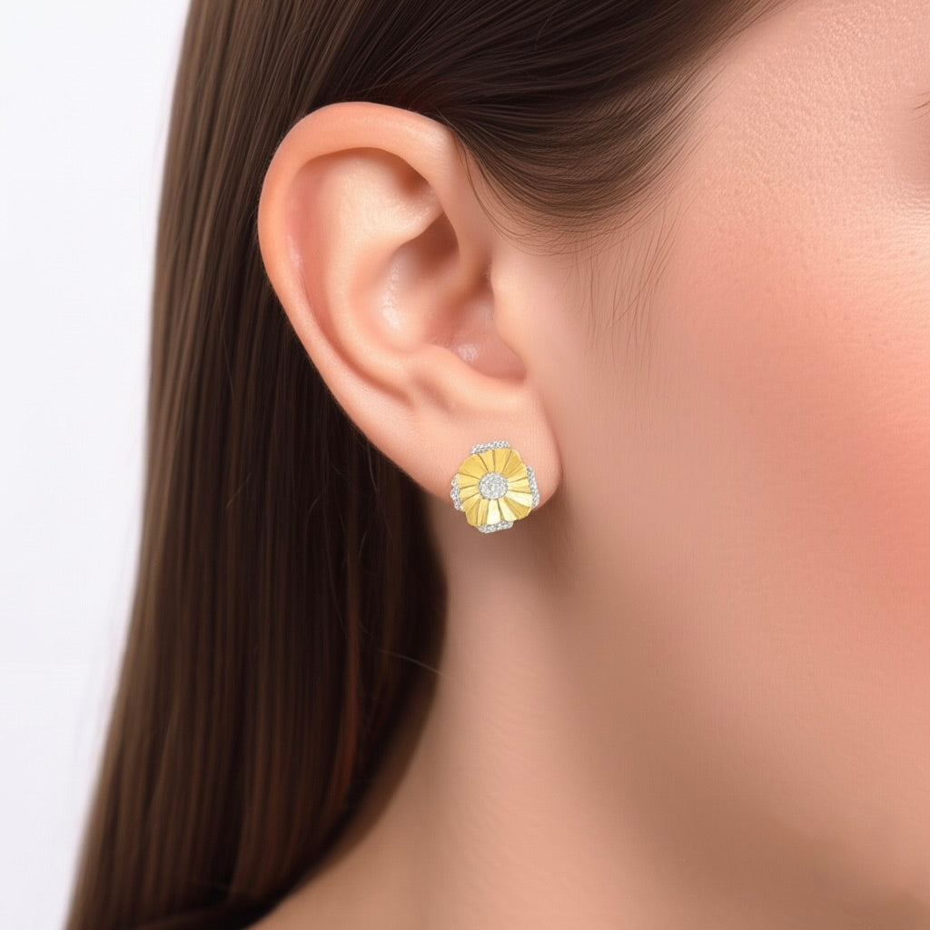 Flower-shaped earrings with 1/4 carat natural diamonds