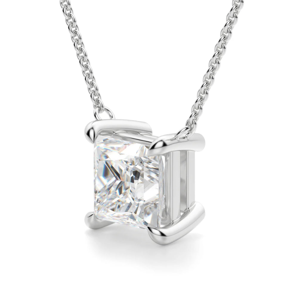 Elegant sterling silver Moissanite pendant with princess cut 0.25 Cttw, 18-inch chain.