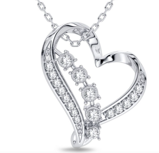 14K Exquisite Diamond Heart Pendant